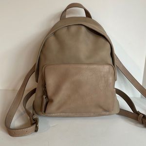 Universal Thread faux leather small one zip pocket backpack